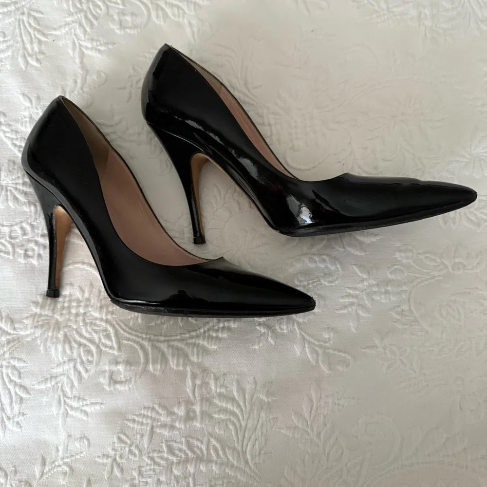 Kate Spade Vivian Black Patent Leather Pumps Heels size 8.5